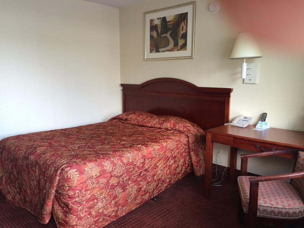 أوبيليكا Carpet Inn المظهر الخارجي الصورة