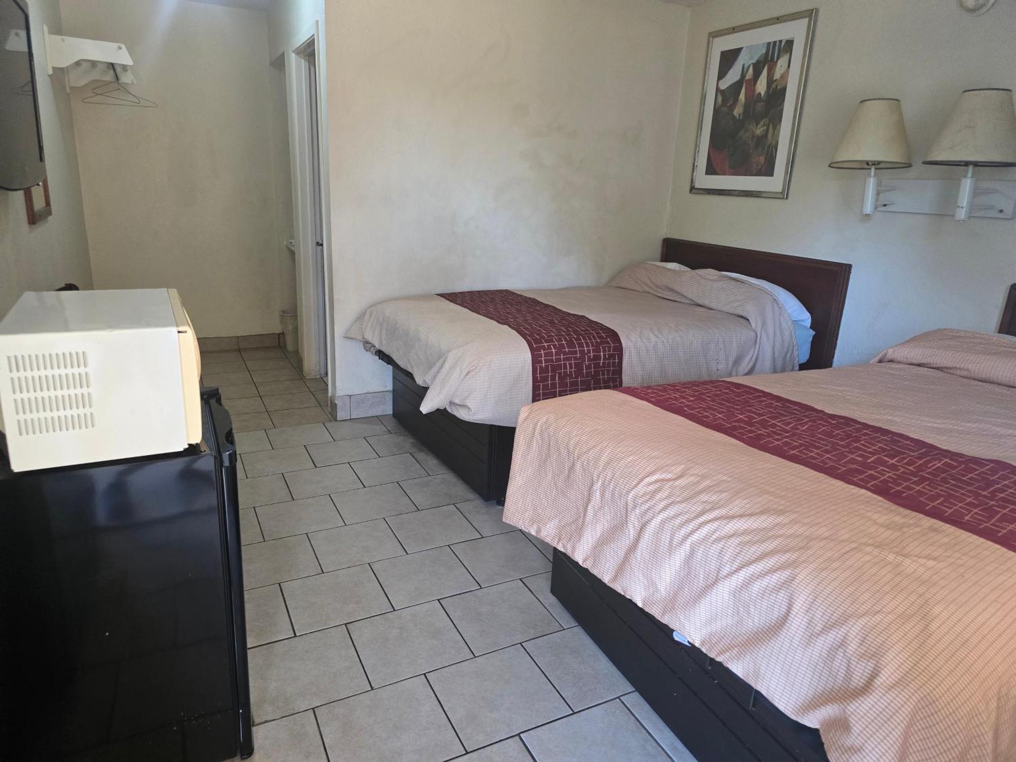 أوبيليكا Carpet Inn المظهر الخارجي الصورة